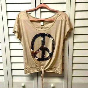 Daytrip Peace Sign Top Size Small